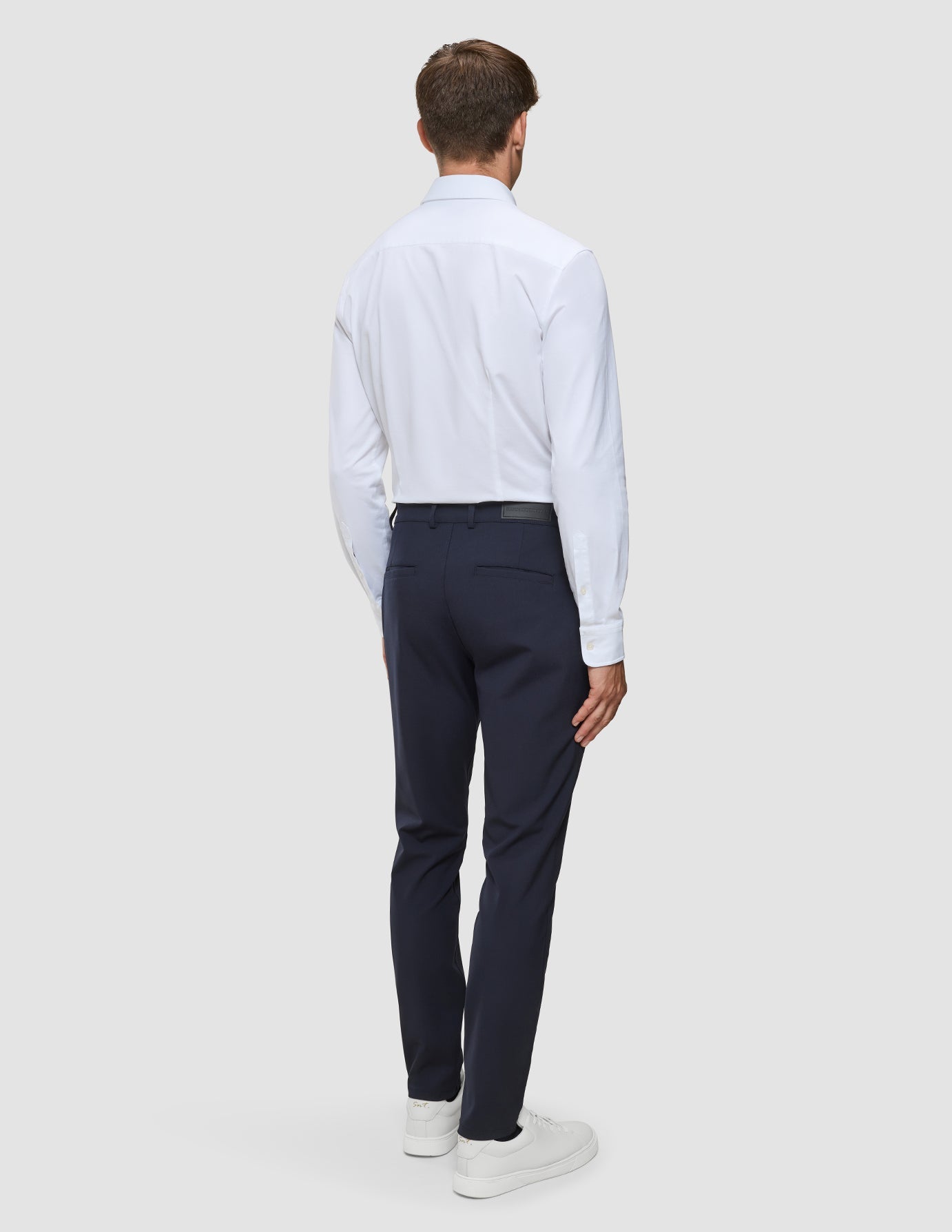 PANTALONES ESENCIALES AJUSTADOS